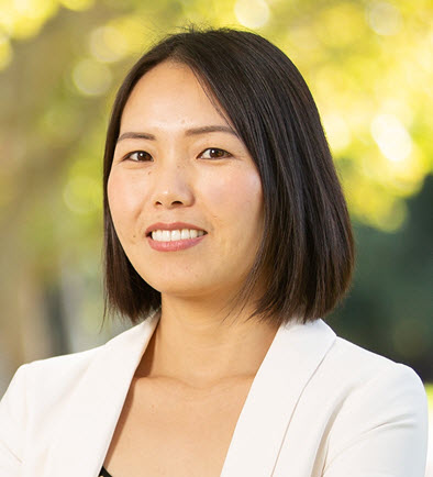 College Futures Foundation staff Valery Vue headshot